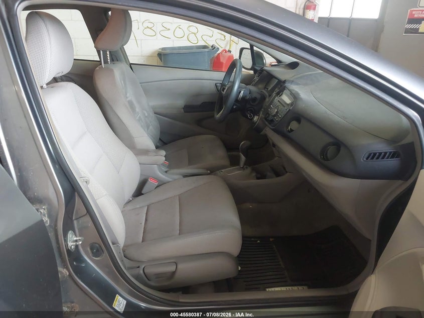 2010 Honda Insight VIN JHMZE2H7XAS017141 IAAI salvage auction — NORMAL WEAR, Clear (Minnesota), sold $950 on 2026-07-15 (photo 5)