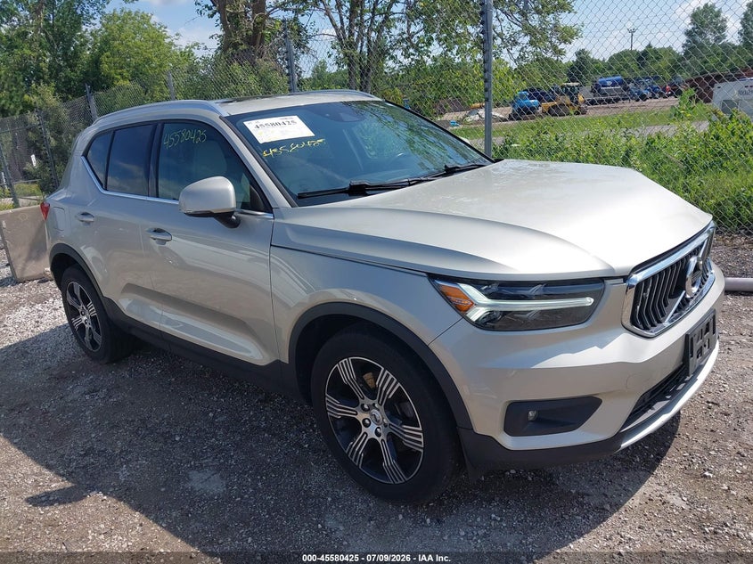 2019 Volvo Xc40 VIN YV4162UL4K2098361 IAAI salvage auction — LEFT FRONT, Clear (Wisconsin), sold $1,500 on 2026-07-21 (photo 1)