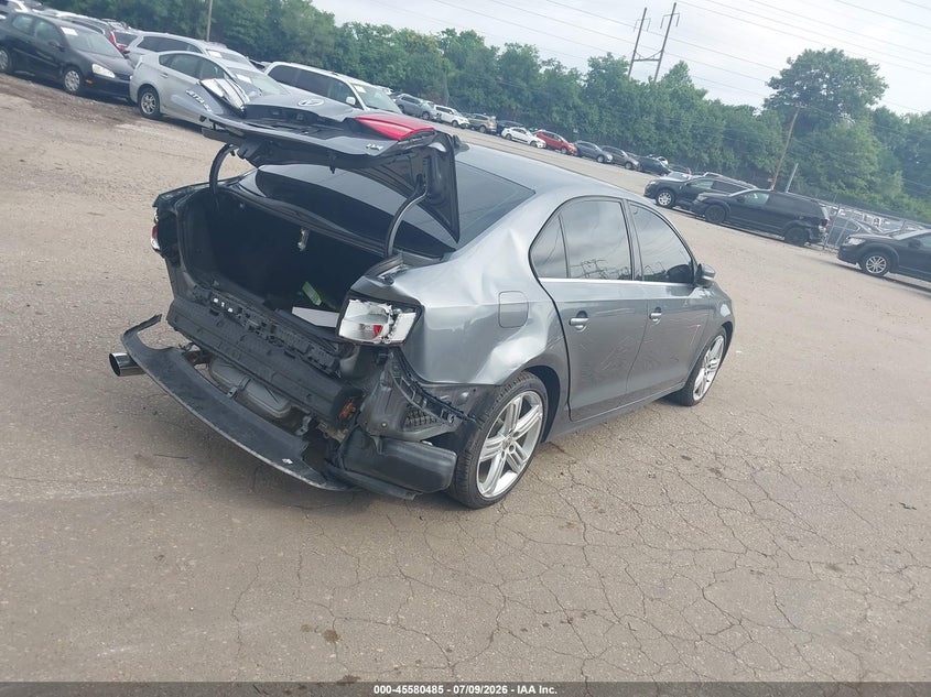 2015 Volkswagen Jetta VIN 3VW3A7AJ1FM261134 IAAI salvage auction — REAR END, Salvage (Pennsylvania), sold $550 on 2026-07-29 (photo 4)
