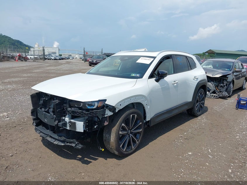 2025 Mazda Cx-50 VIN 7MMVABDY3SN382450 IAAI salvage auction — RIGHT FRONT, Salvage Title, sold $10,600 on 2026-07-31 (photo 2)