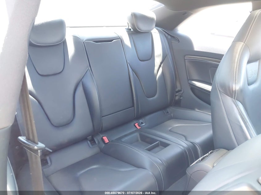 2013 Audi S5 VIN WAUVGAFRXDA000937 IAAI salvage auction — NORMAL WEAR, Salvage Title, sold $1,300 on 2026-07-29 (photo 8)