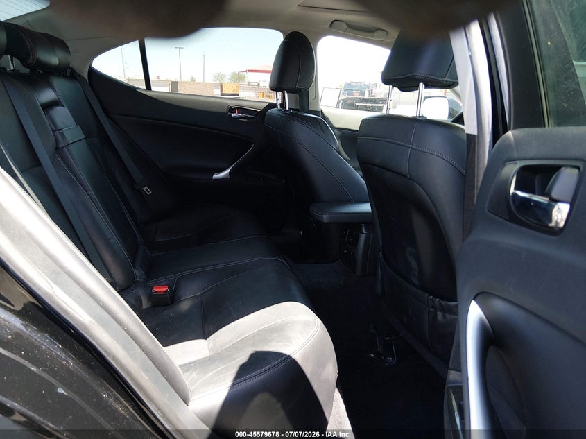 2011 Lexus Is 250 VIN JTHBF5C24B5151929 IAAI salvage auction — NORMAL WEAR, Clear (California), sold $100 on 2026-07-24 (photo 8)