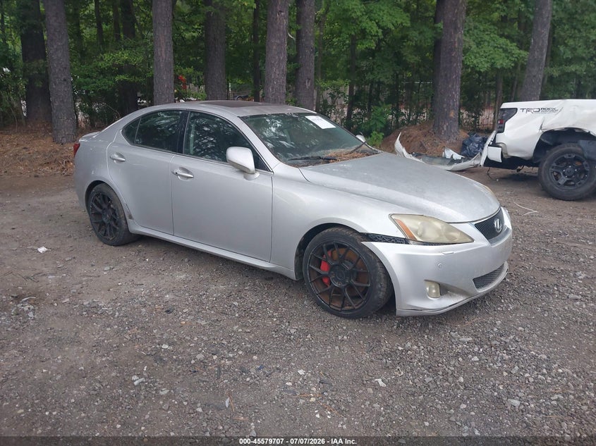 2007 Lexus Is VIN JTHBE262172008426 IAAI salvage auction — NORMAL WEAR, Clear (Virginia), sold $1,375 on 2026-07-28 (photo 1)