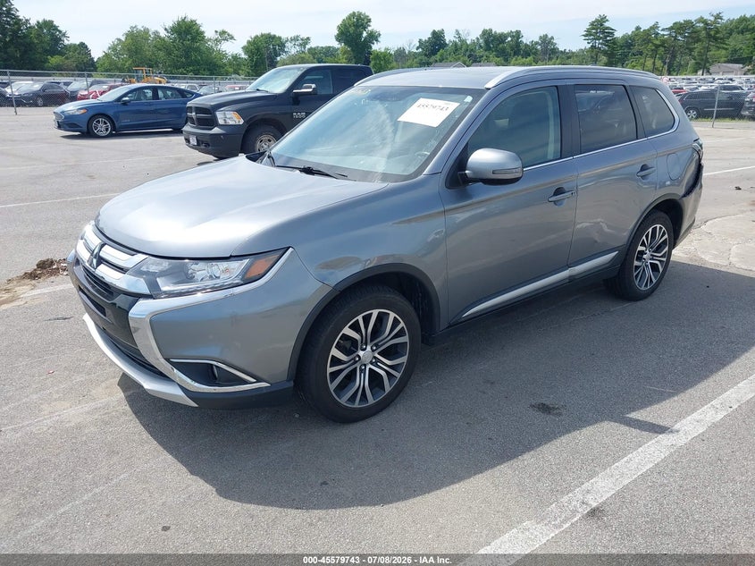 2017 Mitsubishi Outlander VIN JA4AZ3A3XHZ052225 IAAI salvage auction — REAR END, Salvage Title, sold $2,250 on 2026-07-31 (photo 2)