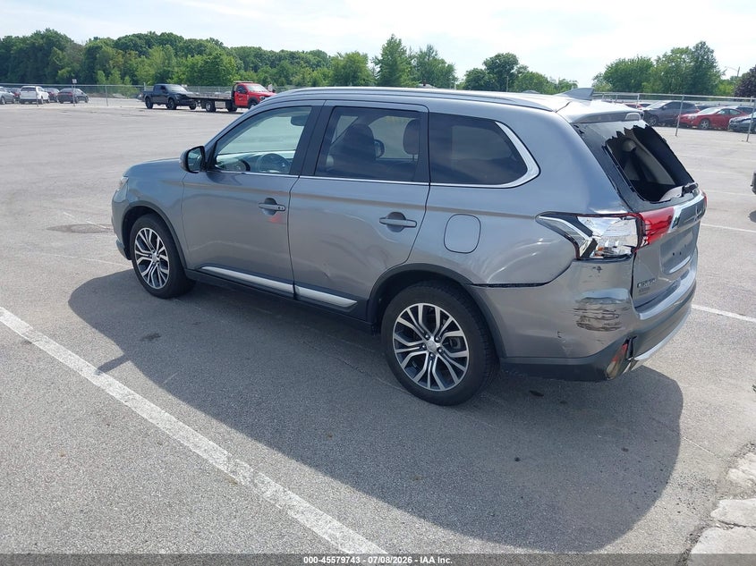 2017 Mitsubishi Outlander VIN JA4AZ3A3XHZ052225 IAAI salvage auction — REAR END, Salvage Title, sold $2,250 on 2026-07-31 (photo 3)