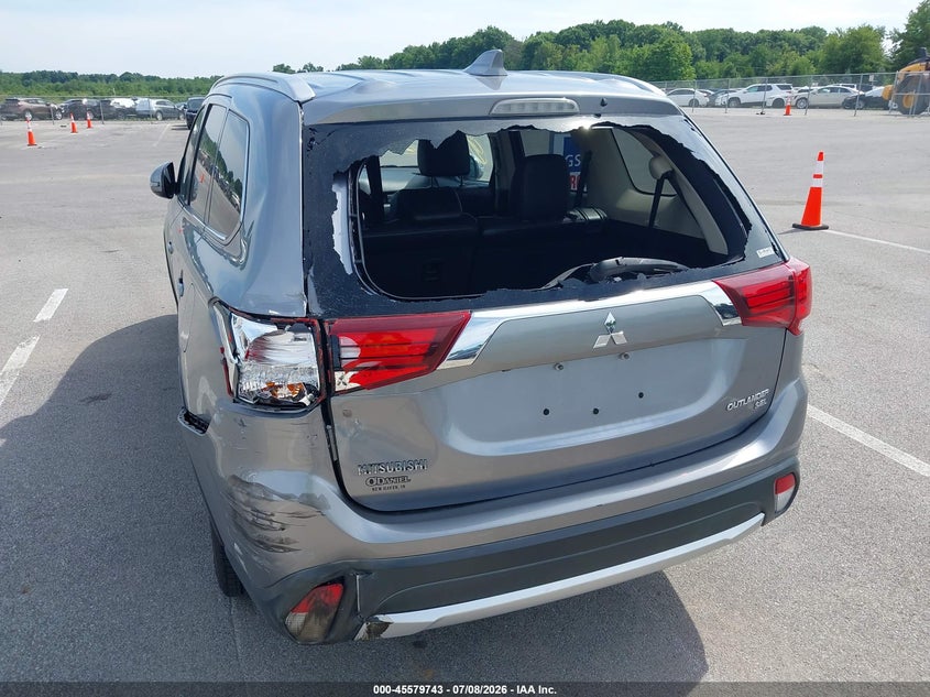 2017 Mitsubishi Outlander VIN JA4AZ3A3XHZ052225 IAAI salvage auction — REAR END, Salvage Title, sold $2,250 on 2026-07-31 (photo 6)