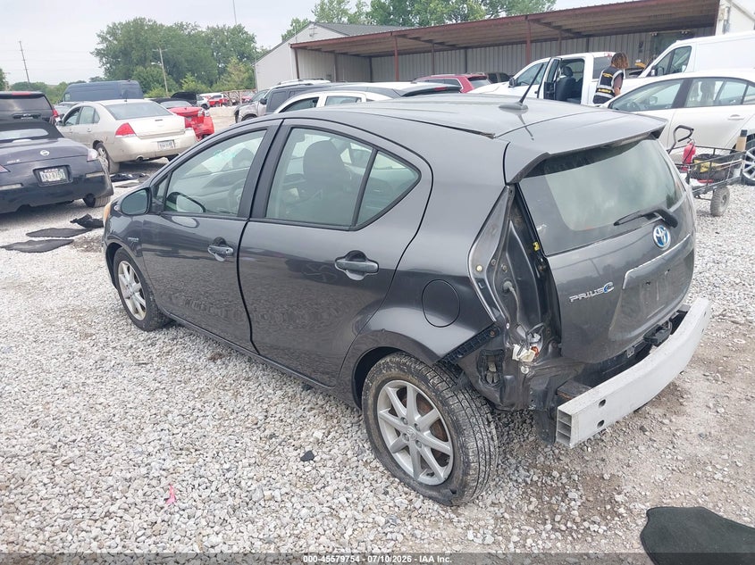 2013 Toyota Prius c VIN JTDKDTB32D1051599 IAAI salvage auction — REAR END, Salvage (Ohio), sold $800 on 2026-07-30 (photo 3)