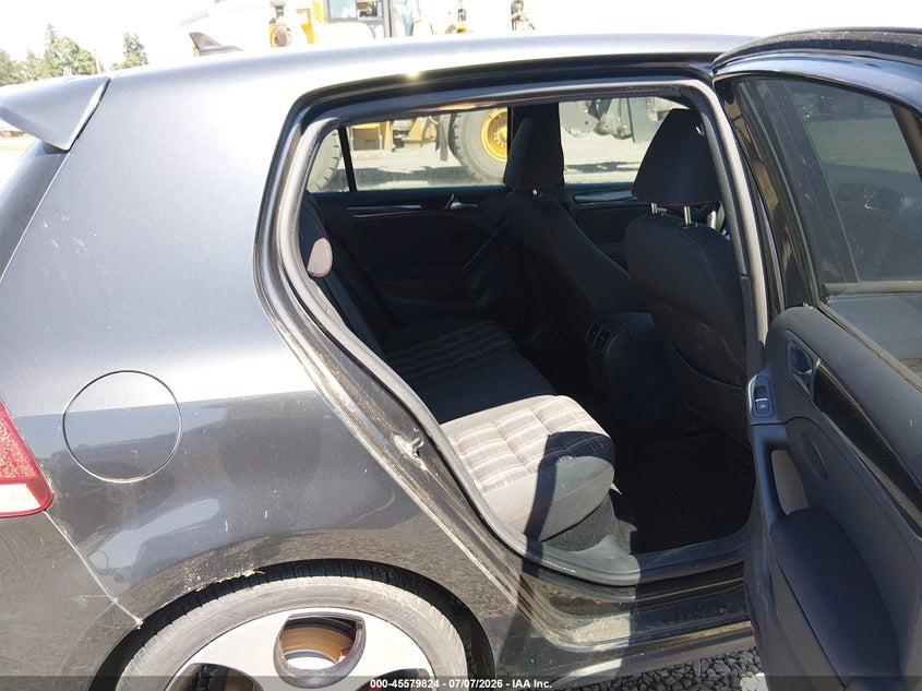 2012 Volkswagen Gti VIN WVWHD7AJ4CW215339 IAAI salvage auction — NORMAL WEAR, Salvage Title, sold $300 on 2026-08-03 (photo 8)
