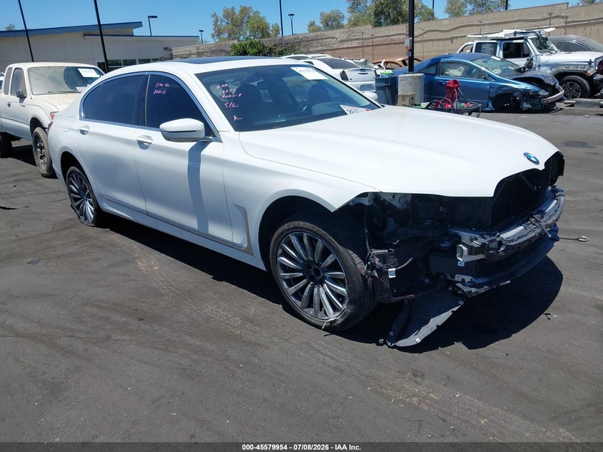2022 BMW 7er VIN WBA7T2C05NCH58449 — IAAI salvage auction photo