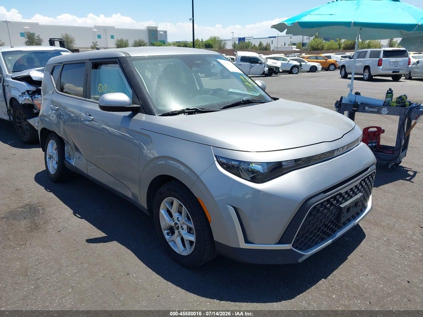 2024 Kia Soul VIN KNDJ23AU8R7899566 IAAI salvage auction — RIGHT SIDE, Salvage Title, sold $675 on 2026-07-24 (photo 1)