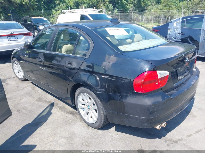 2007 BMW 3 series VIN WBAVC93557KX58954 IAAI salvage auction — NORMAL WEAR, Clear (North Carolina), sold $350 on 2026-07-30 (photo 3)