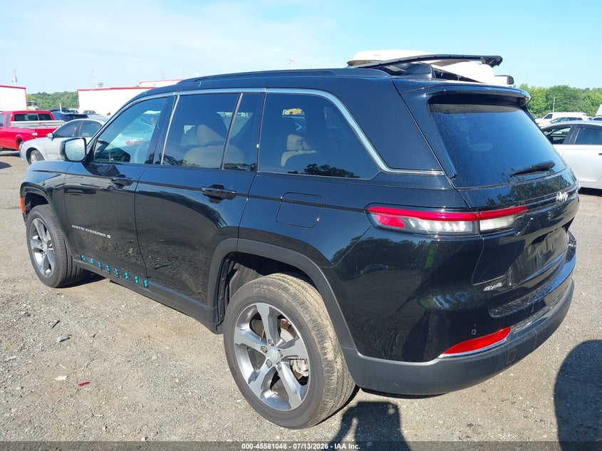 2025 Jeep Grand cherokee VIN 1C4RJHBG3S8725383 IAAI salvage auction — ROOF, Salvage - 75% Or Less (Maryland), sold $16,300 on 2026-08-01 (photo 3)