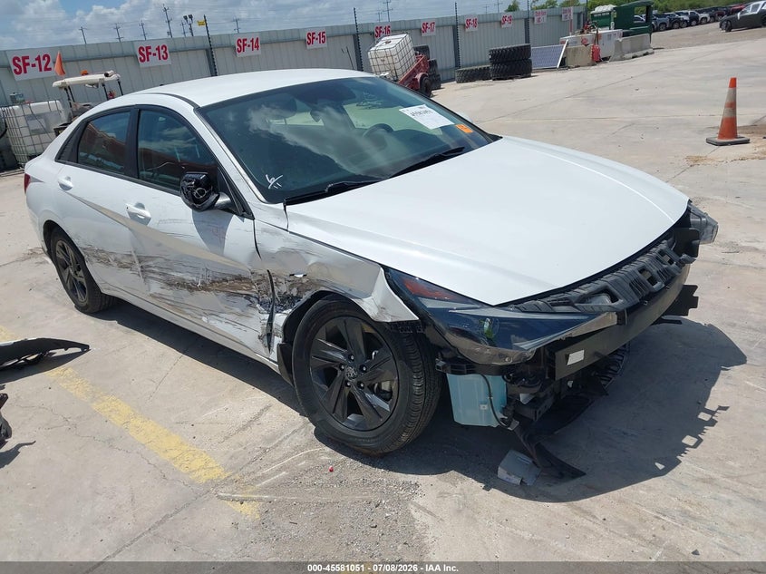 2022 Hyundai Elantra VIN 5NPLM4AG2NH080965 IAAI salvage auction — SIDE, Salvage Title, sold $2,550 on 2026-07-29 (photo 1)