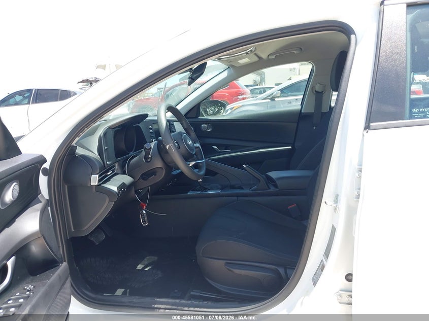 2022 Hyundai Elantra VIN 5NPLM4AG2NH080965 IAAI salvage auction — SIDE, Salvage Title, sold $2,550 on 2026-07-29 (photo 5)