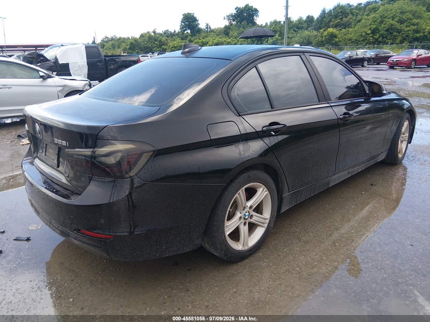 2013 BMW 3er VIN WBA3C1C55DF444217 IAAI salvage auction — NORMAL WEAR, Clear (Louisiana), sold $225 on 2026-07-28 (photo 4)
