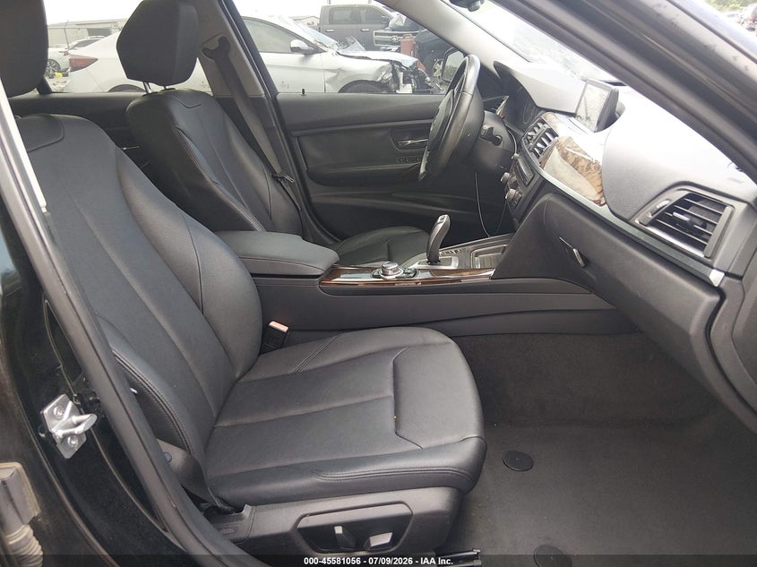 2013 BMW 3er VIN WBA3C1C55DF444217 IAAI salvage auction — NORMAL WEAR, Clear (Louisiana), sold $225 on 2026-07-28 (photo 5)