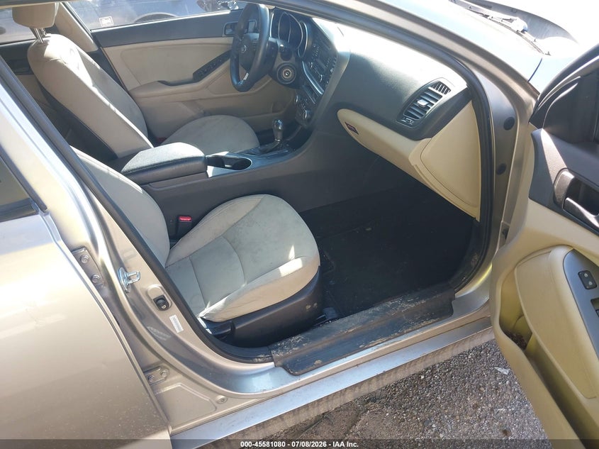 2015 Kia Optima VIN KNAGM4A78F5548262 IAAI salvage auction — NORMAL WEAR, Clear (Indiana), sold $450 on 2026-07-29 (photo 5)