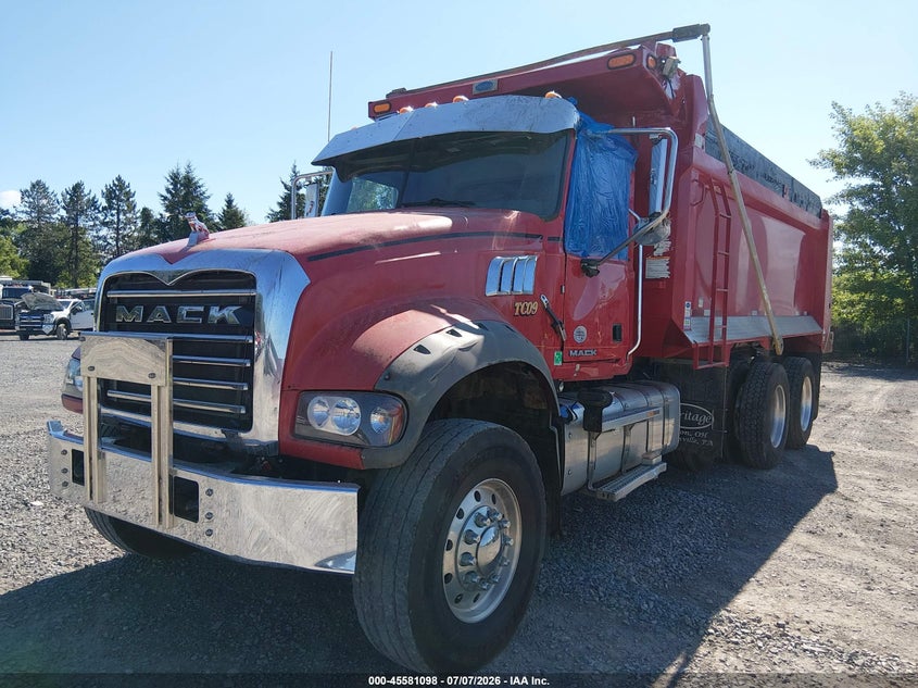 2018 Mack All other VIN 1M2AX09C9JM038748 IAAI salvage auction — SIDE, Salvage (Pennsylvania), sold $10,700 on 2026-07-09 (photo 2)