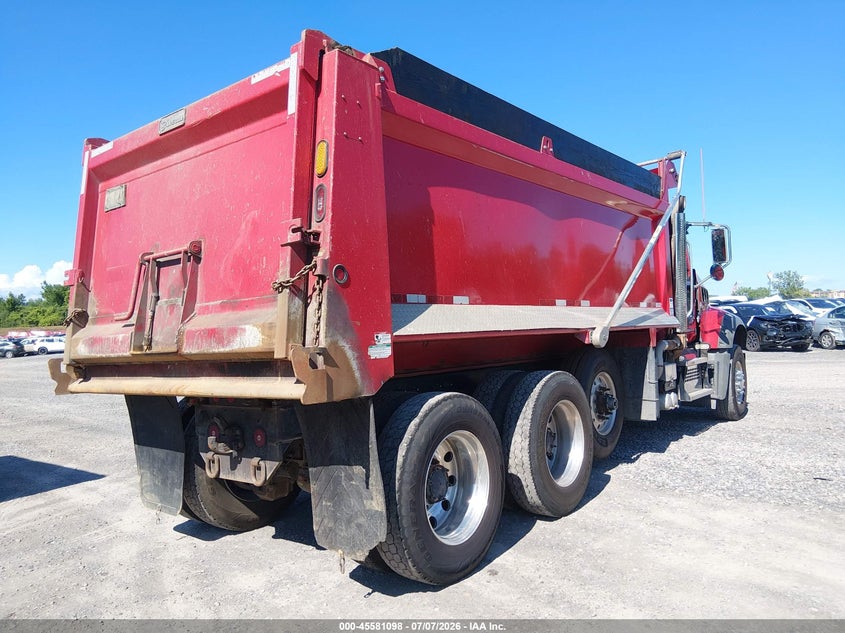 2018 Mack All other VIN 1M2AX09C9JM038748 IAAI salvage auction — SIDE, Salvage (Pennsylvania), sold $10,700 on 2026-07-09 (photo 4)