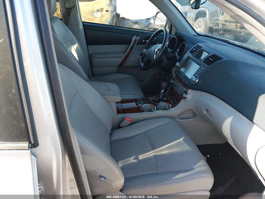2011 Toyota Highlander VIN 5TDDK3EH4BS090085 IAAI salvage auction — LEFT REAR, Original (Texas), sold $5,800 on 2026-07-15 (photo 5)