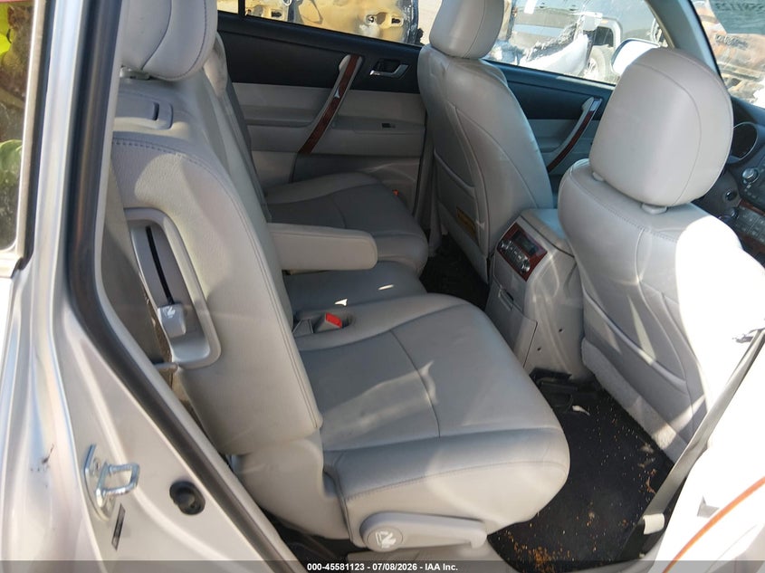 2011 Toyota Highlander VIN 5TDDK3EH4BS090085 IAAI salvage auction — LEFT REAR, Original (Texas), sold $5,800 on 2026-07-15 (photo 8)