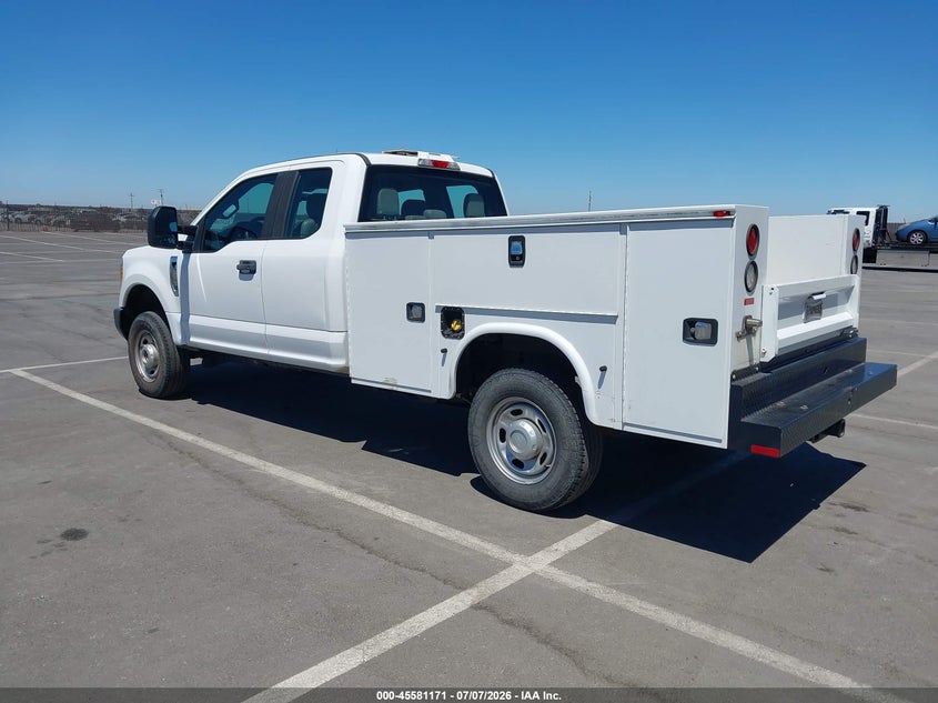 2017 Ford F-250 VIN 1FD7X2B69HEE29042 IAAI salvage auction — LEFT SIDE, Sf97 (California), sold $28,425 on 2026-07-30 (photo 3)