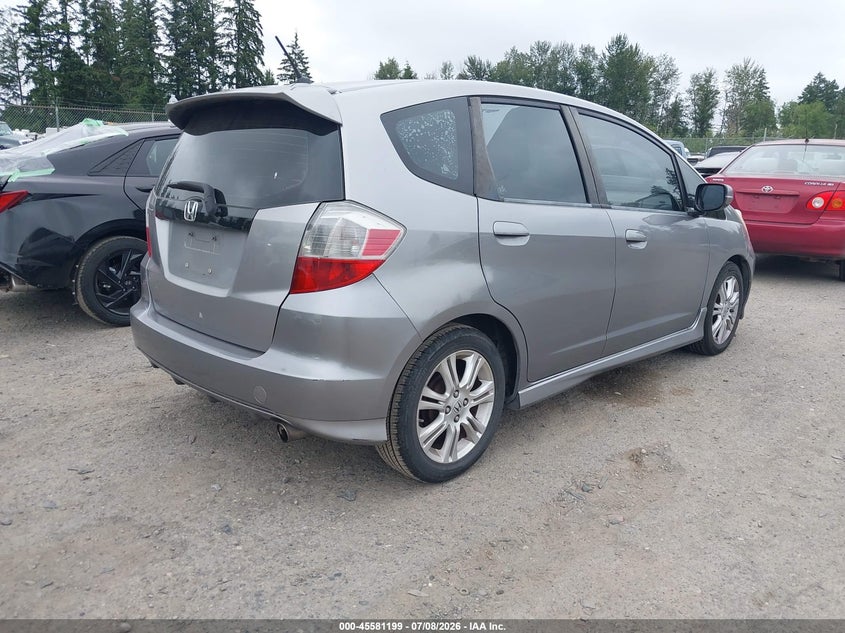 2009 Honda Fit VIN JHMGE88429S005626 IAAI salvage auction — NORMAL WEAR, Clear (Washington), sold $3,725 on 2026-07-15 (photo 4)