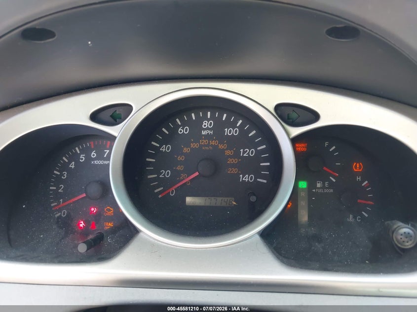 2005 Toyota Highlander VIN JTEDP21A750047755 IAAI salvage auction — NORMAL WEAR, Clear - Dealer Only (California), sold $975 on 2026-07-15 (photo 7)