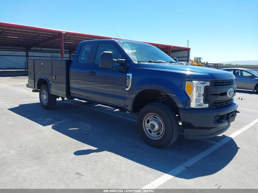 2017 Ford F-250 VIN 1FD7X2B60HEE29043 IAAI salvage auction — NORMAL WEAR, SF97 (California), sold $18,500 on 2026-07-30 (photo 1)