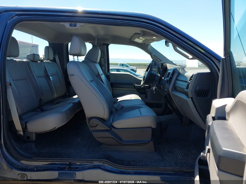 2017 Ford F-250 VIN 1FD7X2B60HEE29043 IAAI salvage auction — NORMAL WEAR, SF97 (California), sold $18,500 on 2026-07-30 (photo 8)