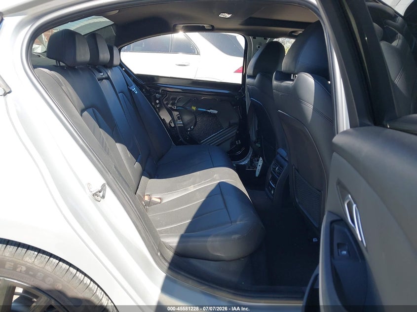 2019 BMW 3er VIN WBA5R1C51KFH04345 IAAI salvage auction — LEFT SIDE, Salvage Title, sold $8,300 on 2026-07-29 (photo 8)