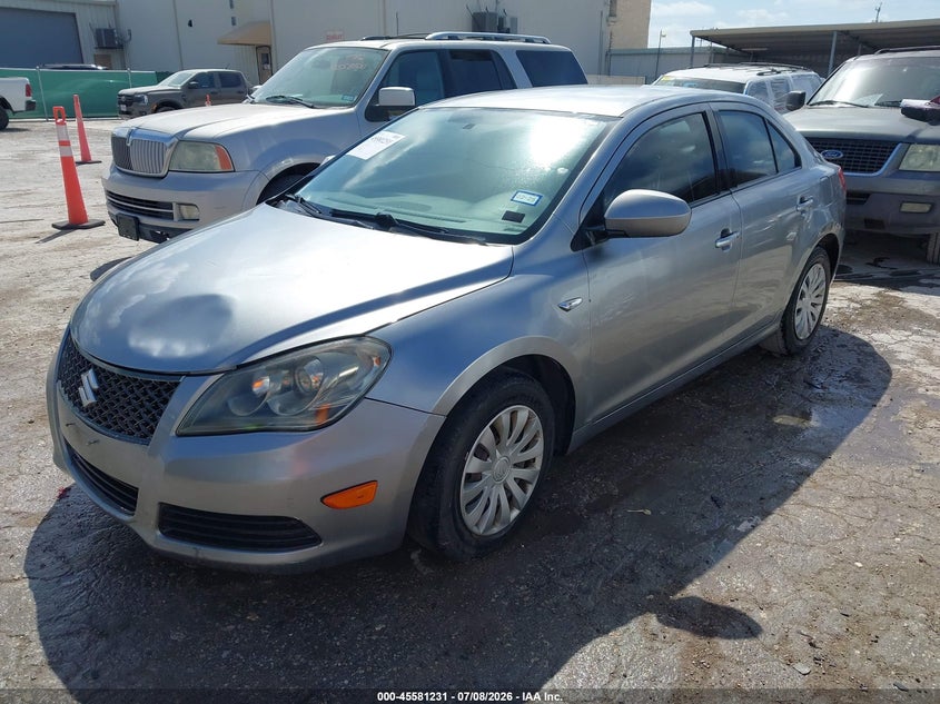 2012 Suzuki Kizashi VIN JS2RF9A18C6100226 IAAI salvage auction — NORMAL WEAR, Original (Texas), sold $25 on 2026-07-29 (photo 2)