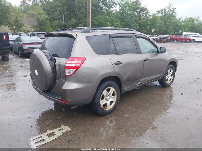 2009 Toyota Rav4 VIN JTMBF33V895005527 IAAI salvage auction — NORMAL WEAR, Clear (Massachusetts), sold $1,050 on 2026-07-29 (photo 4)