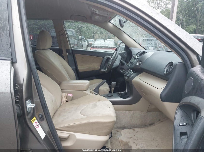 2009 Toyota Rav4 VIN JTMBF33V895005527 IAAI salvage auction — NORMAL WEAR, Clear (Massachusetts), sold $1,050 on 2026-07-29 (photo 5)