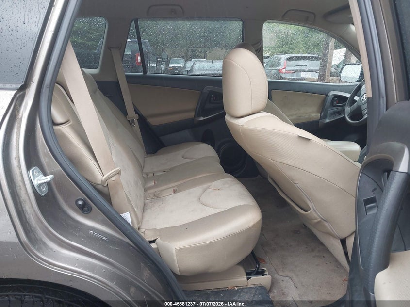 2009 Toyota Rav4 VIN JTMBF33V895005527 IAAI salvage auction — NORMAL WEAR, Clear (Massachusetts), sold $1,050 on 2026-07-29 (photo 8)