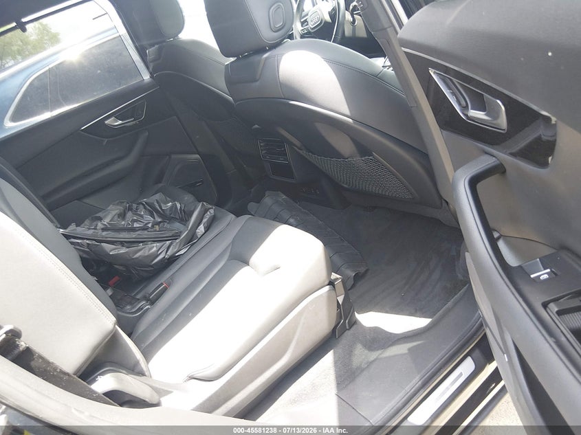 2020 Audi Q7 VIN WA1LXAF73LD007115 IAAI salvage auction — FRONT END, Original (Texas), sold $6,625 on 2026-07-27 (photo 8)