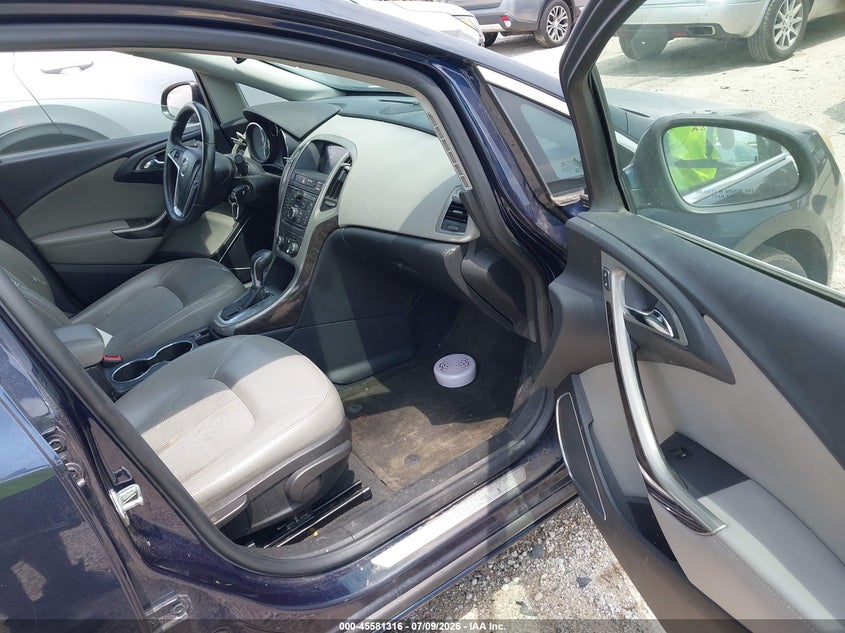 2016 Buick Verano VIN 1G4PP5SK1G4134438 IAAI salvage auction — NORMAL WEAR, Clear (Illinois), sold $300 on 2026-07-21 (photo 5)