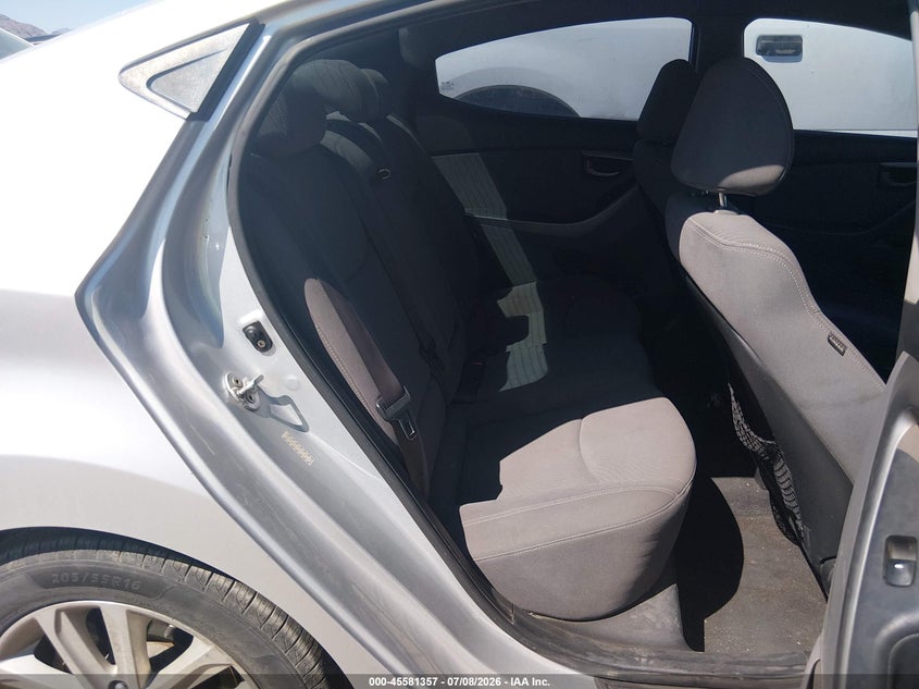 2016 Hyundai Elantra VIN KMHDH4AE3GU541912 IAAI salvage auction — NORMAL WEAR, Clear-Dealer Only (Arizona), sold $1,100 on 2026-07-28 (photo 8)