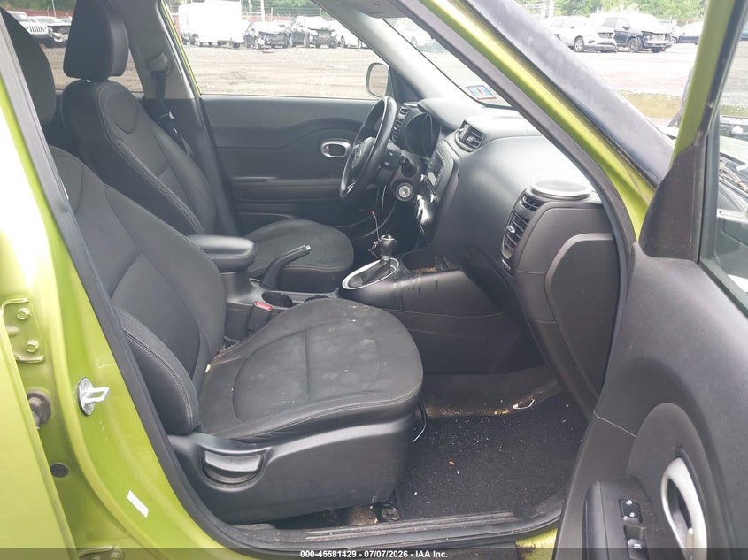 2014 Kia Soul VIN KNDJN2A23E7716035 IAAI salvage auction — NORMAL WEAR, Clear (New Jersey), sold $575 on 2026-07-15 (photo 5)
