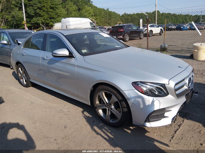 2018 Mercedes-benz E-klasse VIN WDDZF4KB8JA384252 IAAI salvage auction — FRONT END, Salvage (Massachusetts), sold $8,800 on 2026-08-07 (photo 1)