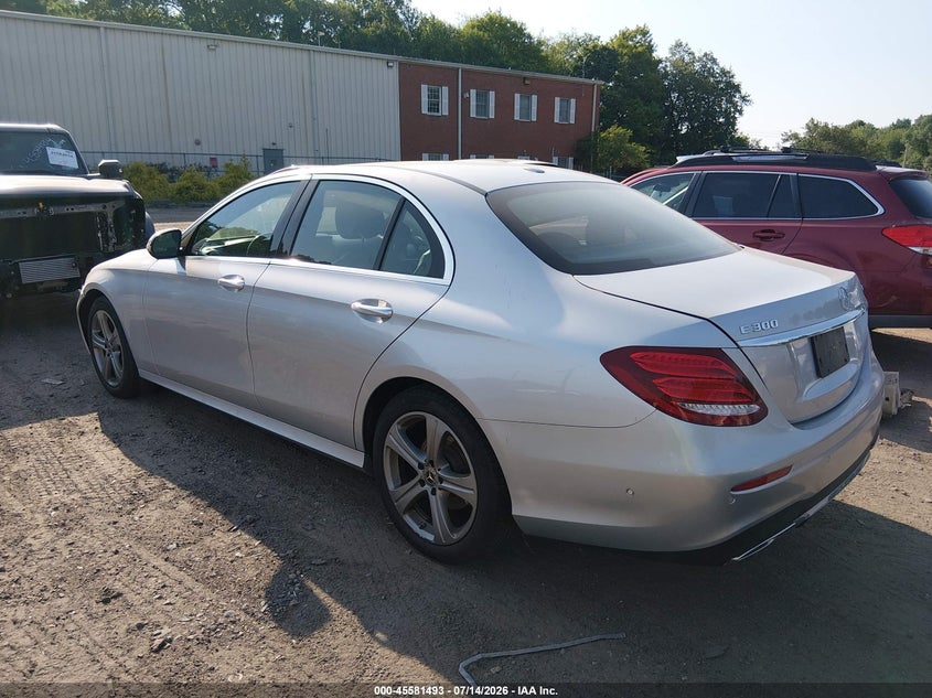 2018 Mercedes-benz E-klasse VIN WDDZF4KB8JA384252 IAAI salvage auction — FRONT END, Salvage (Massachusetts), sold $8,800 on 2026-08-07 (photo 3)