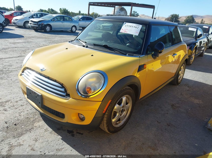 2009 Mini Cooper VIN WMWMF33539TU72677 IAAI salvage auction — FRONT END, Salvage (California), sold $625 on 2026-08-03 (photo 2)