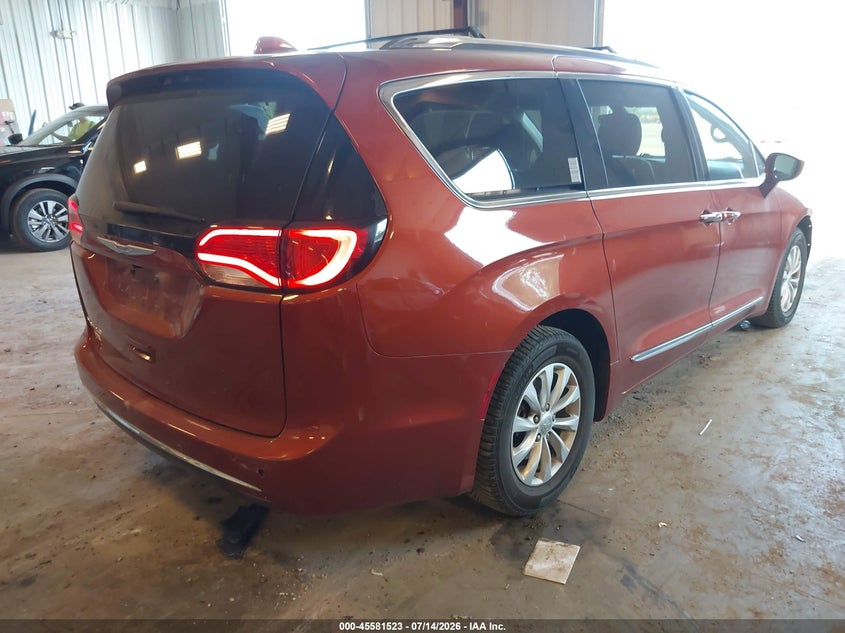 2018 Chrysler Pacifica VIN 2C4RC1EG7JR154996 IAAI salvage auction — FRONT END, Salvage (Michigan), sold $5,500 on 2026-09-01 (photo 4)