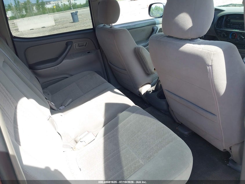 2005 Toyota Tundra VIN 5TBDT44145S482276 IAAI salvage auction — NORMAL WEAR, Clear-Endorsement (Wisconsin), sold $950 on 2026-07-30 (photo 8)