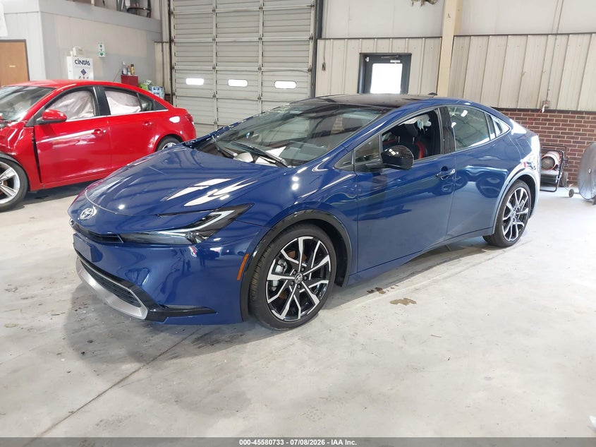 2024 Toyota Prius VIN JTDACACU8R3034683 IAAI salvage auction — RIGHT FRONT, Salvage Title, sold $11,750 on 2026-08-20 (photo 2)