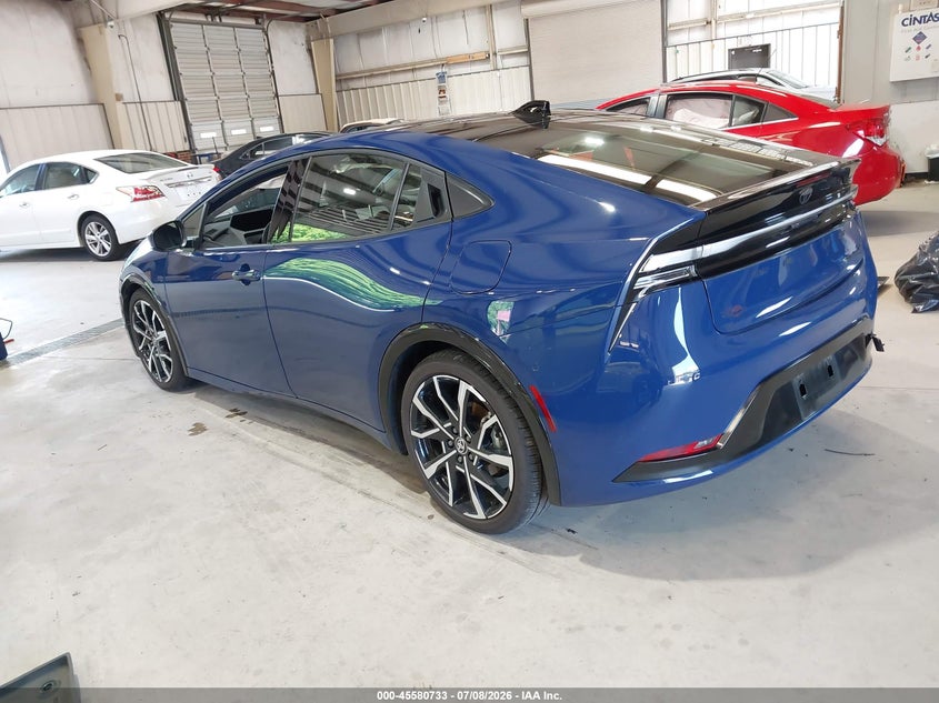 2024 Toyota Prius VIN JTDACACU8R3034683 IAAI salvage auction — RIGHT FRONT, Salvage Title, sold $11,750 on 2026-08-20 (photo 3)