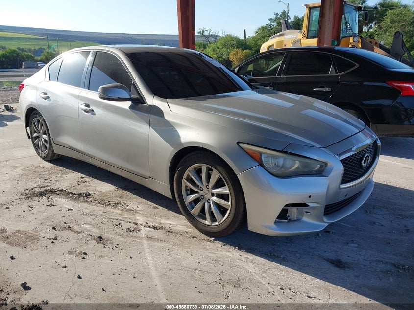2014 Infiniti Q50 VIN JN1BV7AP2EM686091 IAAI salvage auction — NORMAL WEAR, Clear (Florida), sold $675 on 2026-07-28 (photo 1)