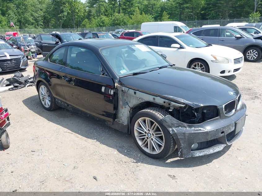 2013 BMW 1er VIN WBAUP9C51DVF46680 IAAI salvage auction — RIGHT FRONT, Salvage Title, sold $25 on 2026-07-24 (photo 1)