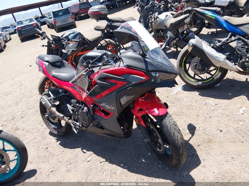 2025 Kawasaki Ninja VIN ML5EXGJ16SDA55479 IAAI salvage auction — RIGHT SIDE, Wait Title, sold $1,450 on 2026-09-23 (photo 1)