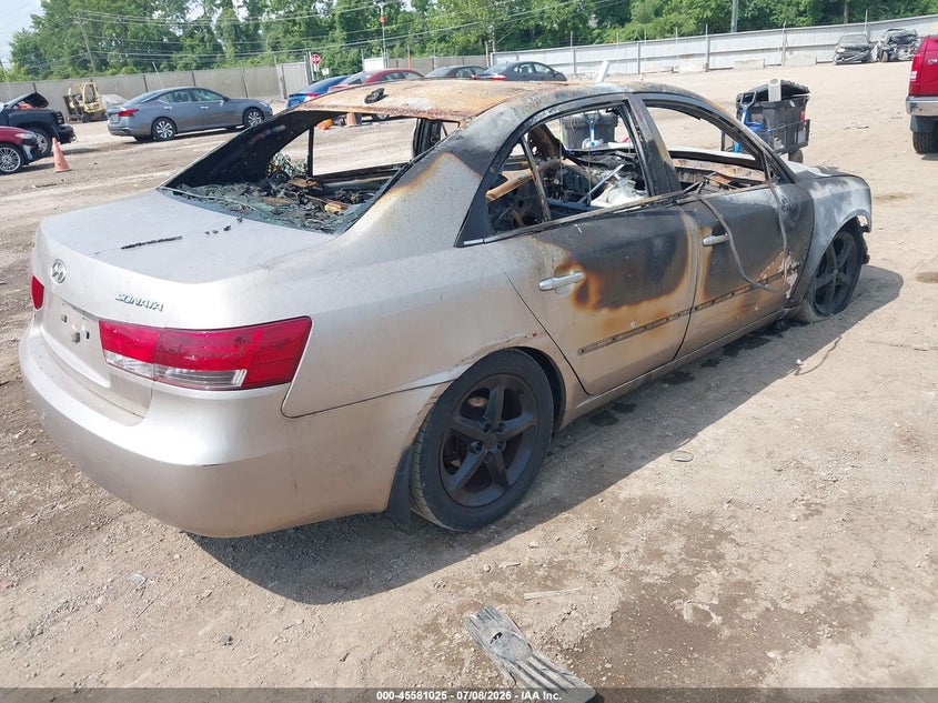 2008 Hyundai Sonata VIN 5NPEU46C28H311589 IAAI salvage auction — Burn Engine, Bill Of Sale Destruction Only - Salvage (Ohio), sold $25 on 2026-07-23 (photo 4)